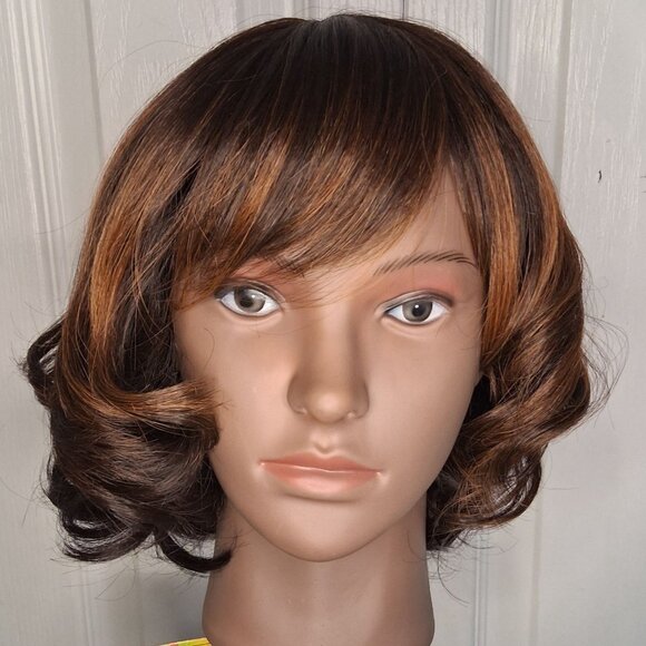 Short Wavy Synthetic Blossom Wig Daily Highlights Bangs Curly Light Dark Brown - Picture 2 of 9